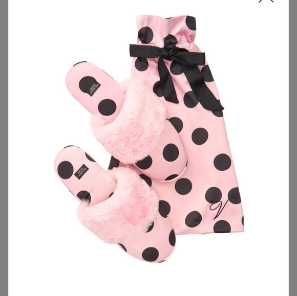VICTORIA'S SECRETSignature Satin Slippers - Picture 2 of 2